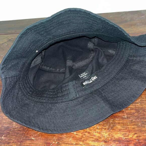 All New NO TAGS Black w/Red Unisex TRUE RELIGION Crushable Bucket Hat Cap - Picture 3 of 3
